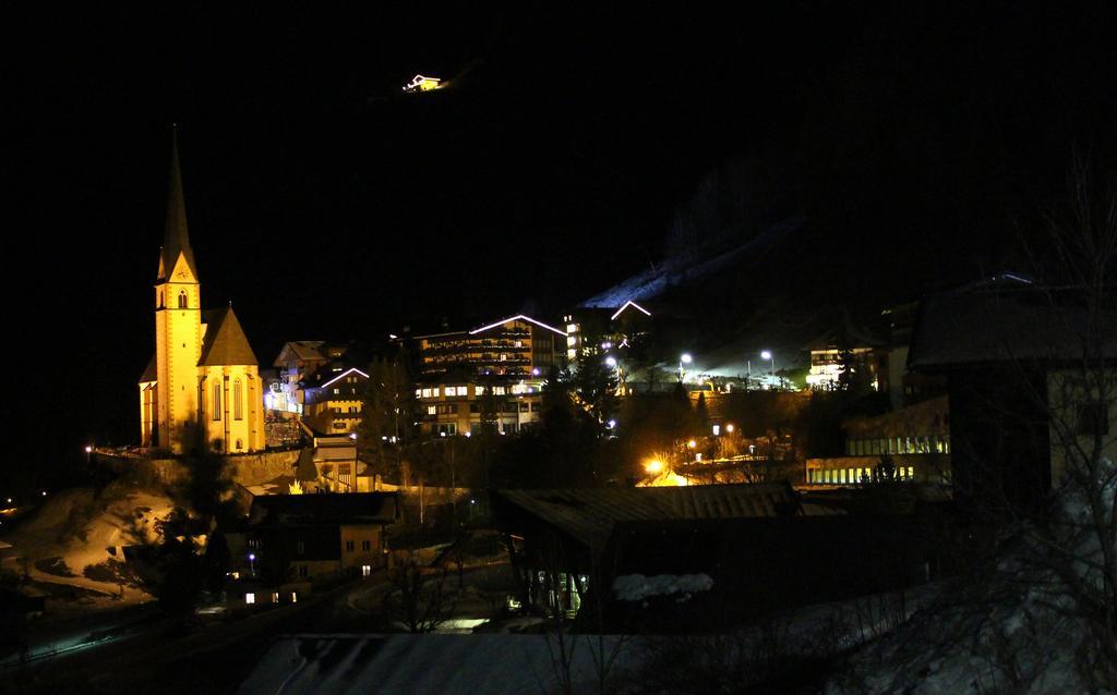 Apartments At Berghaus Glockner ไฮลิเกนบลูท ภายนอก รูปภาพ